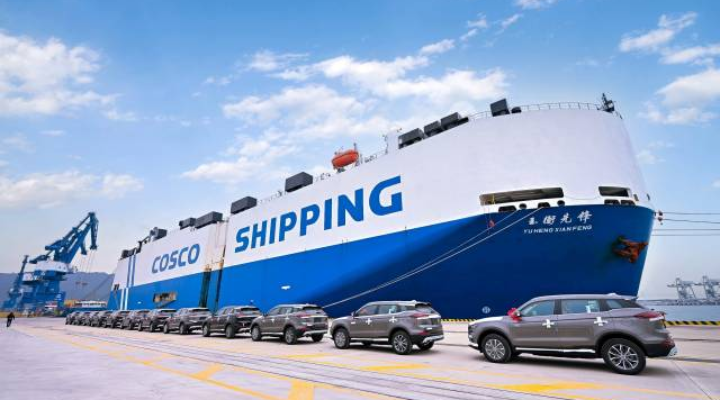 從汽車外貿首航到集裝箱首破3000萬，看深圳經濟新動能