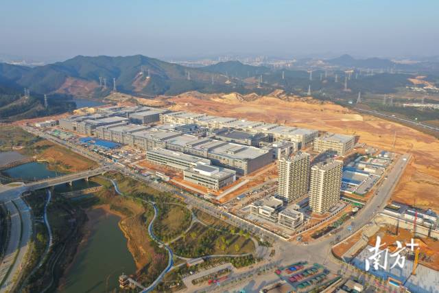 今年3月，中創新航江門基地項目將迎來首線試生產。 楊興樂 攝