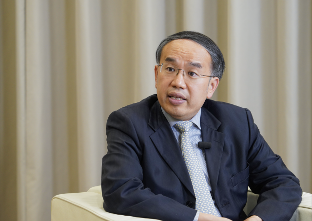 香港特區政府財經事務及庫務局局長 許正宇