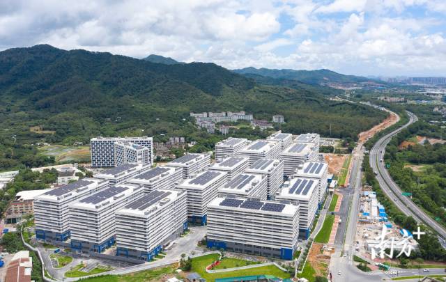 珠海正大力推進5.0產業新空間建設。圖為大灣區智造產業園D區。南方+記者 關銘榮 攝 