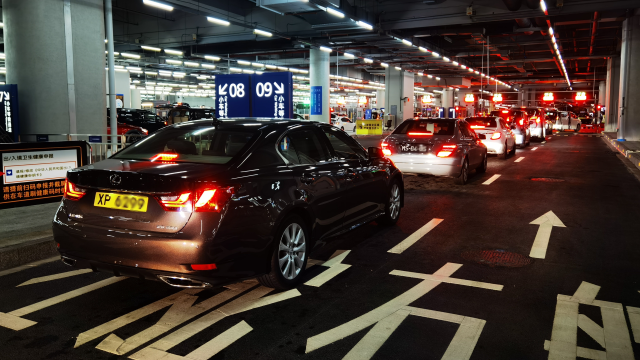 “港車北上”實施一周，港珠澳大橋車輛通關量創新高