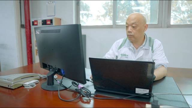 尼得科儀器總經理赤羽誠工作照。受訪者供圖