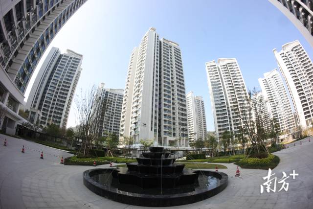 接下來，“澳門新街坊”將陸續安排準業主到橫琴銷售中心辦理一站式入伙手續。&nbsp;