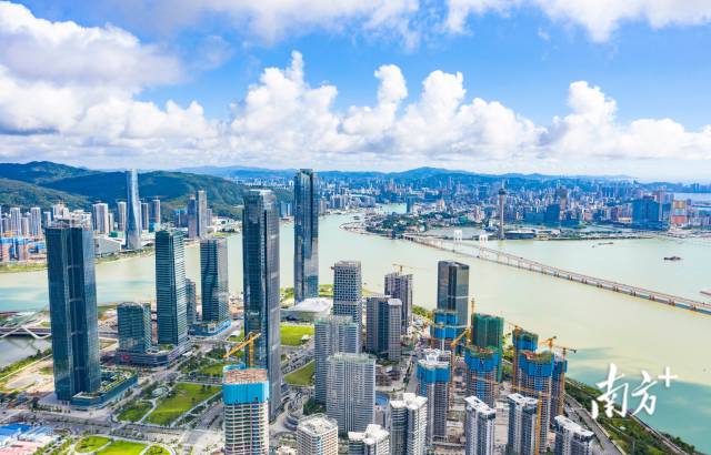 橫琴、澳門、珠海城市天際線交相輝映。&nbsp;