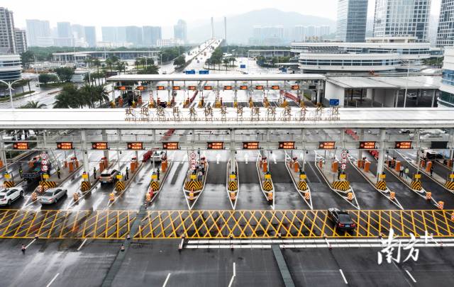 經(jīng)濟(jì)發(fā)展局將推動“一線”橫琴口岸二期工程及智慧口岸公共服務(wù)平臺建設(shè)。  