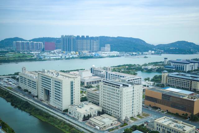 俯瞰澳門大學。&nbsp;