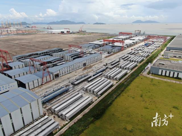 黃茅海跨海通道T9合同段智慧梁場。