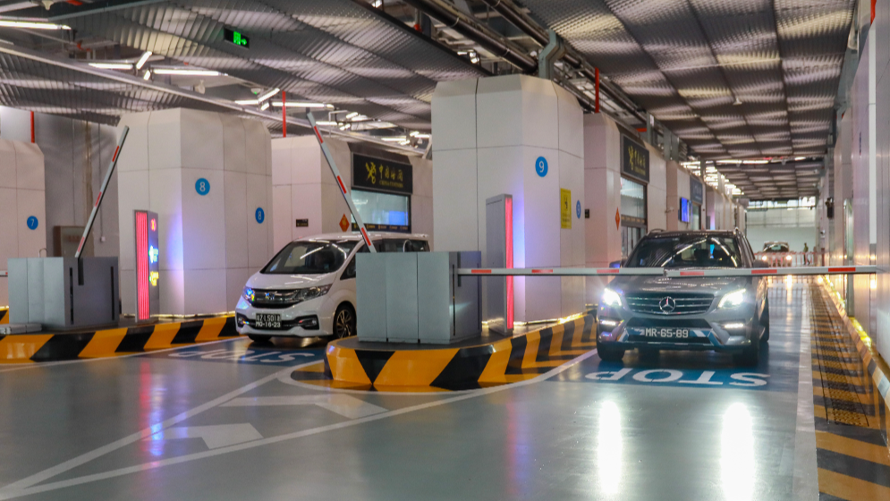 通關(guān)車輛超100萬(wàn)輛次！