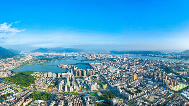 肇慶城區航拍。梁亮 攝