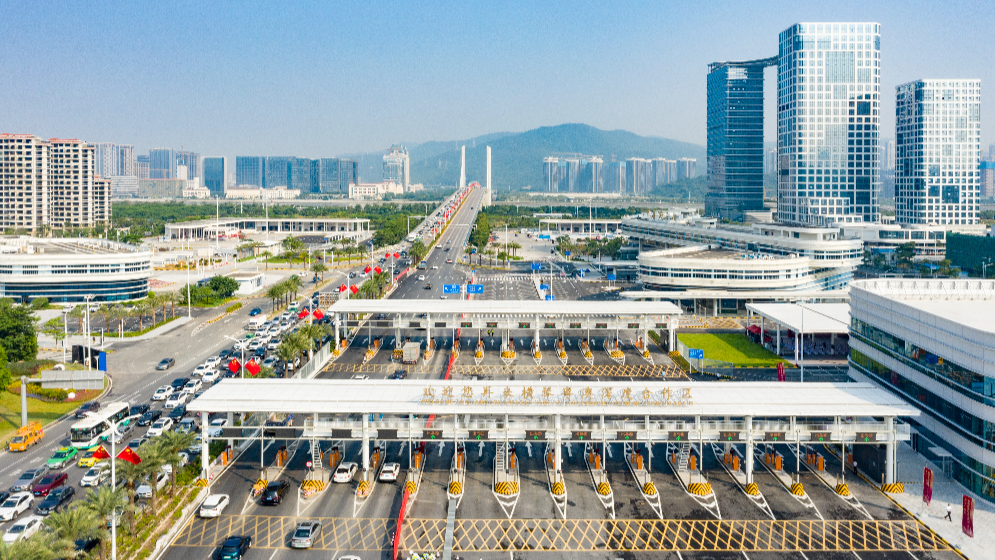 橫琴分線管理“半年考”：23秒驅車通關，3298名澳門居民帶食品過境