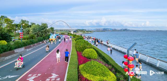 東莞濱海灣新區擁有優美的自然生態，圖為交椅灣東海岸的美景。