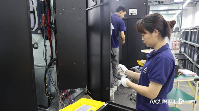 來到東莞濱海灣新區，深圳安騰創新科技有限公司迅速投入生產。