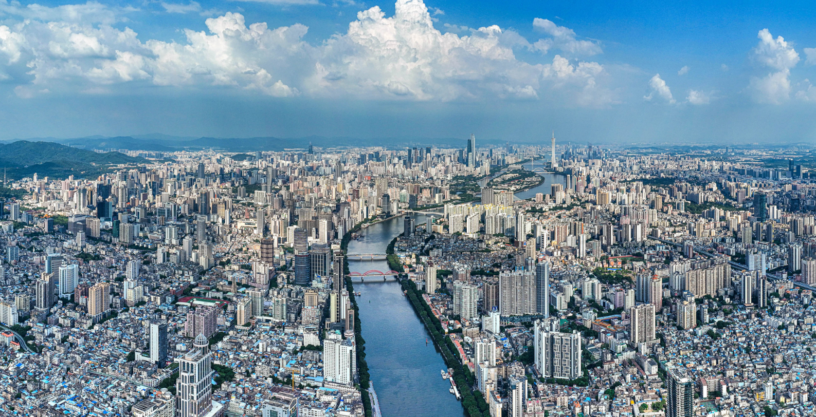 廣州珠江兩岸（2023年12月27日攝，無人機照片）。新華社發（張由瓊 攝）