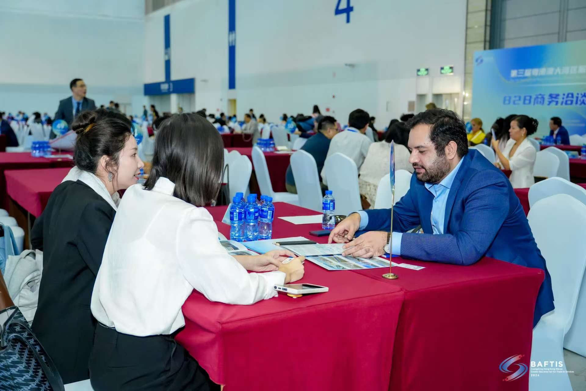 大會設置了行業專場B2B洽談會。主辦方供圖