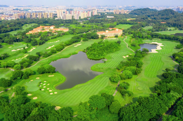 東莞峰景高爾夫球場。