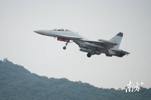 南方+ 張梓望 拍攝