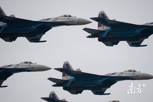 南方+ 張梓望 拍攝