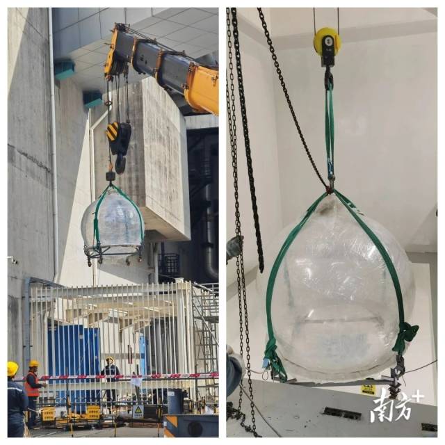 正在引入有機玻璃球，將用于盛裝捕捉中微子用的神秘液體“液閃”。