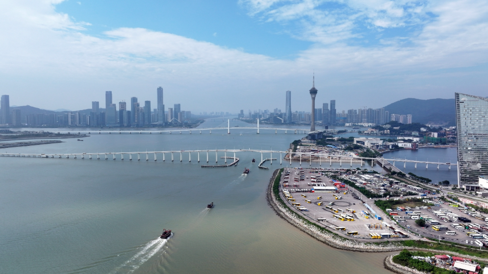 澳門，鏡海揚帆風(fēng)正勁