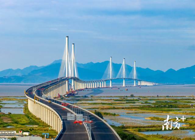 黃茅海跨海通道。
