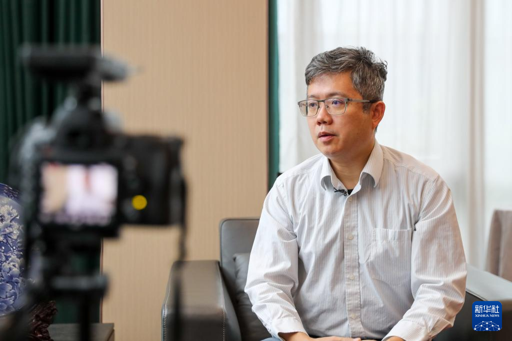 11月25日，在橫琴澳門青年創(chuàng)業(yè)谷，納金科技創(chuàng)始人雷震接受采訪