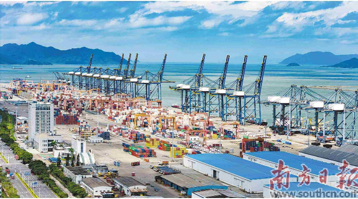 珠海經(jīng)開區(qū)：一橋連灣區(qū)，一港通世界