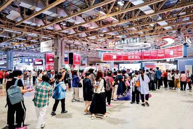 南光集團旗下會展公司舉辦的一場兩地辦展會。圖/受訪者提供