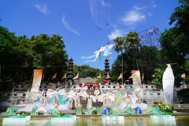廣東羅浮山景區憑借“文旅融合新畫卷：非遺點亮羅浮之旅”的“文旅+非遺”模式，成功入選風景名勝區文旅融合典型案例