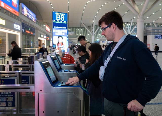 GDP率先突破14萬億元，廣東如何挑大梁？