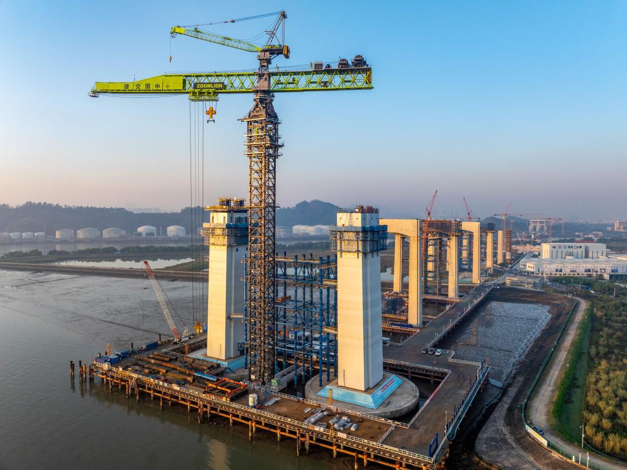 獅子洋大橋主塔施工現場