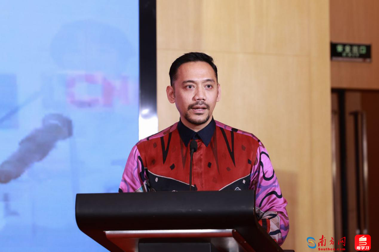 馬來西亞駐廣州總領事館商務領事哈里斯（Mohamad Haris Abdul Latiff）