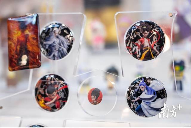 《哪吒2》“谷子”周邊。