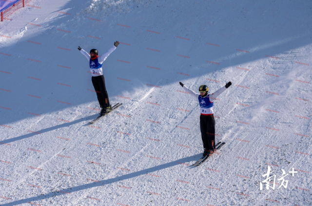 哈爾濱亞冬會自由式滑雪男子空中技巧雙人同步決賽賽場。