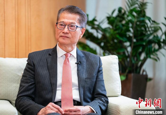 香港特區政府財政司司長陳茂波