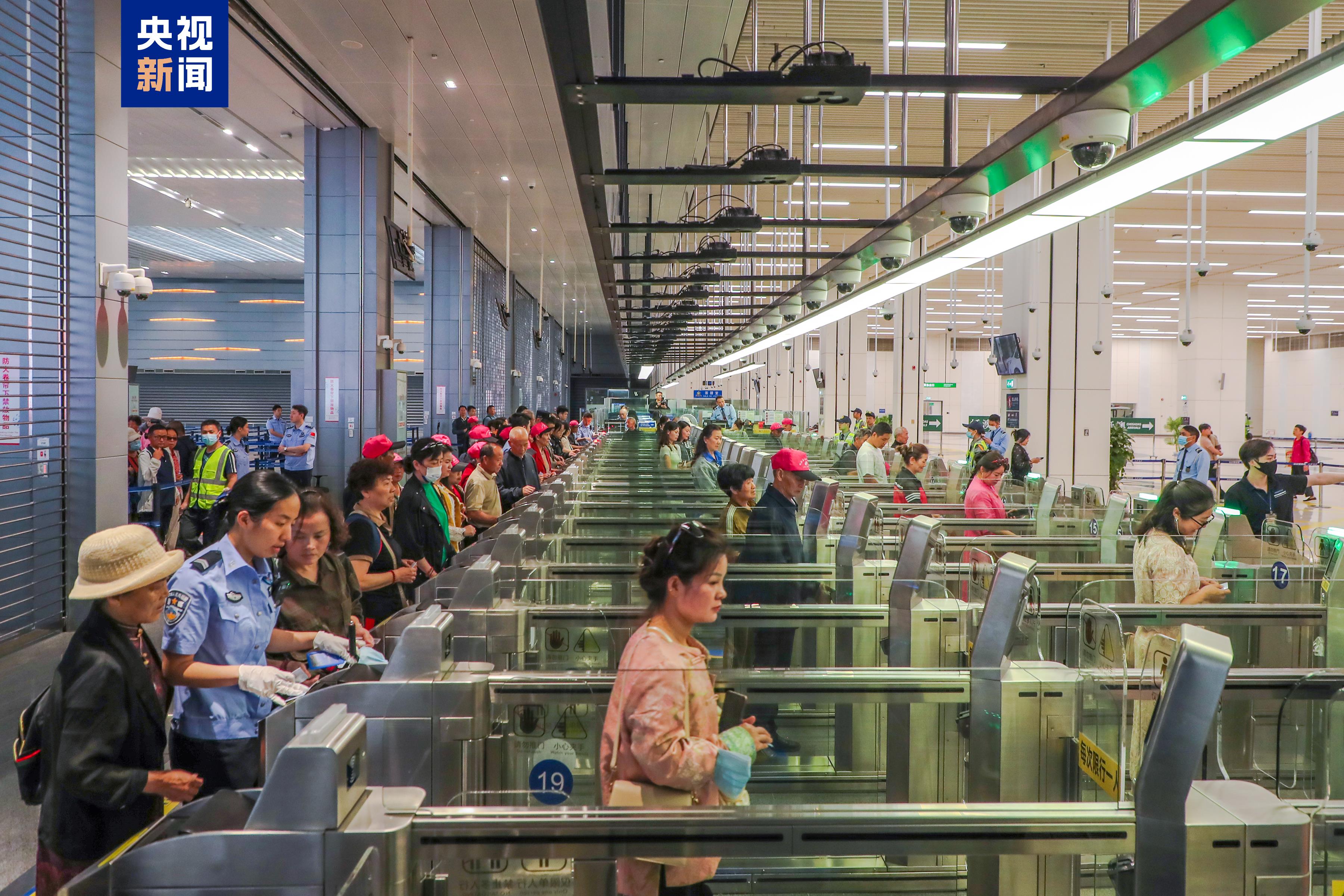 港珠澳大橋珠海公路口岸