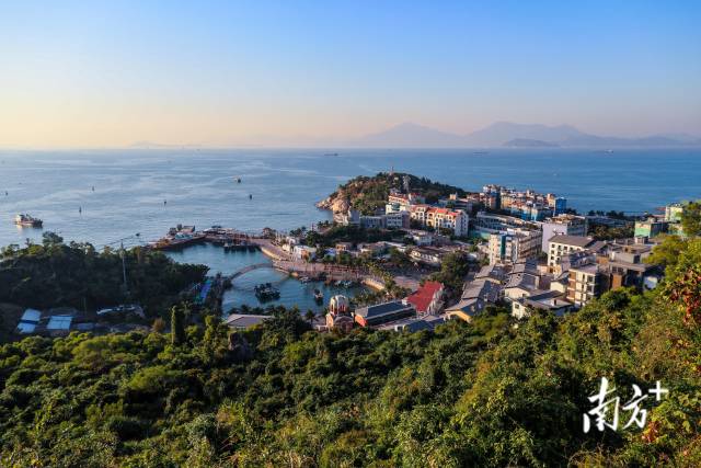 美麗的外伶仃島。