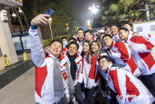 2023年，“港澳青年看祖國”系列活動在北京舉行開營儀式，梁毓偉作為執行團長，率領150名港澳青年到北京參加交流活動。 