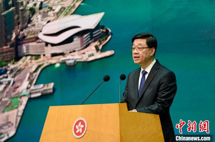 5月27日，香港特區行政長官李家超出席行政會議前會見媒體。中新社記者李志華攝