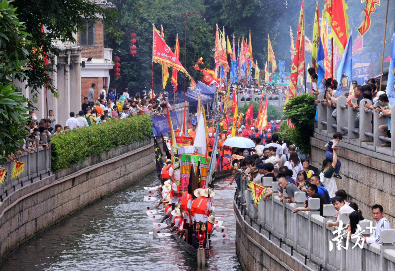 “五月五·龍船鼓”在廣州荔灣湖公園開幕。南方+記者 梁文祥 郎慧 攝