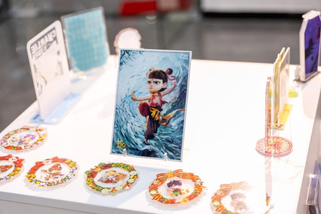 《哪吒2》周邊。