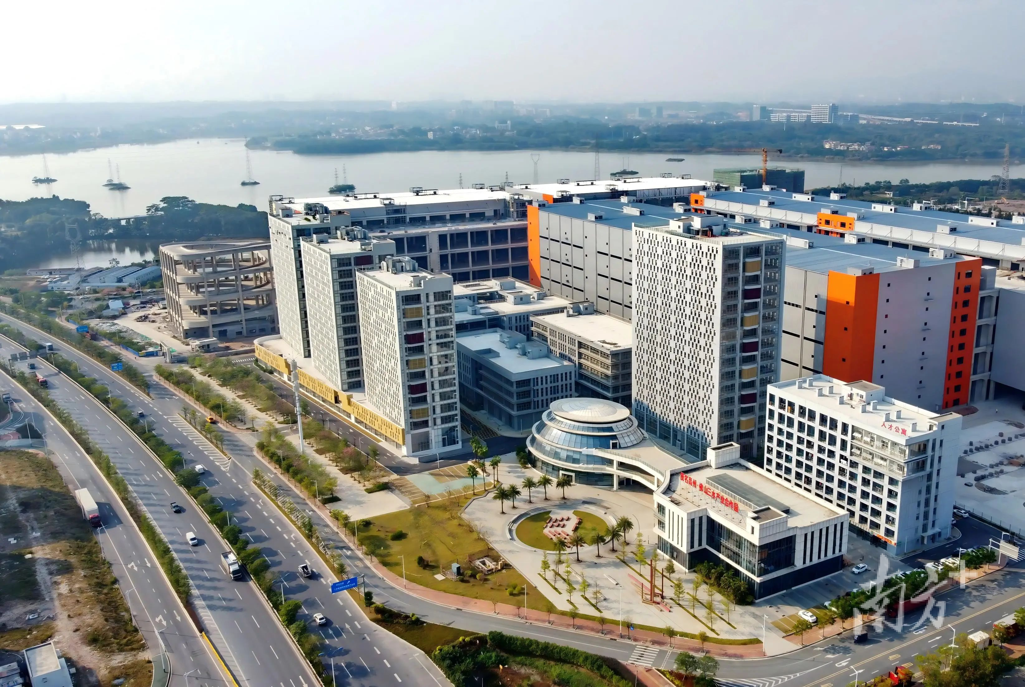 南藥大健康生物科技項目落子云東海電子信息產業園。