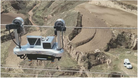 帶電修補機器人。 受訪者 供圖