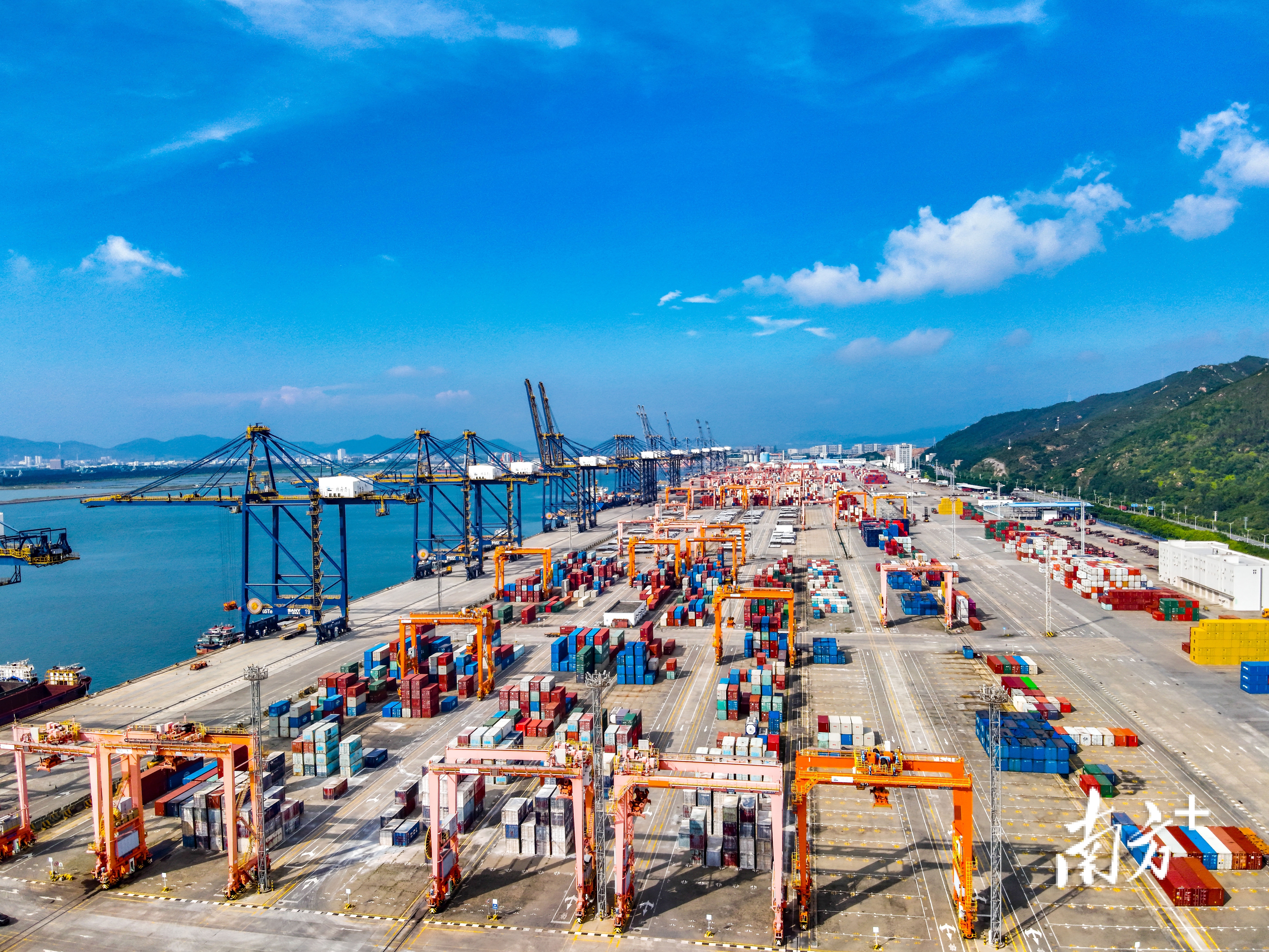 珠海高欄港。