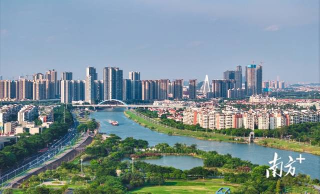 佛山城市鳥(niǎo)瞰。廖明璨 攝