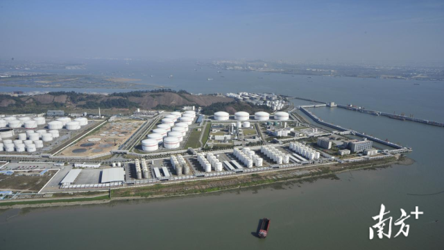 海上加油也能“網購”了 廣州國際航行船舶保稅供油聯網信息平臺上線