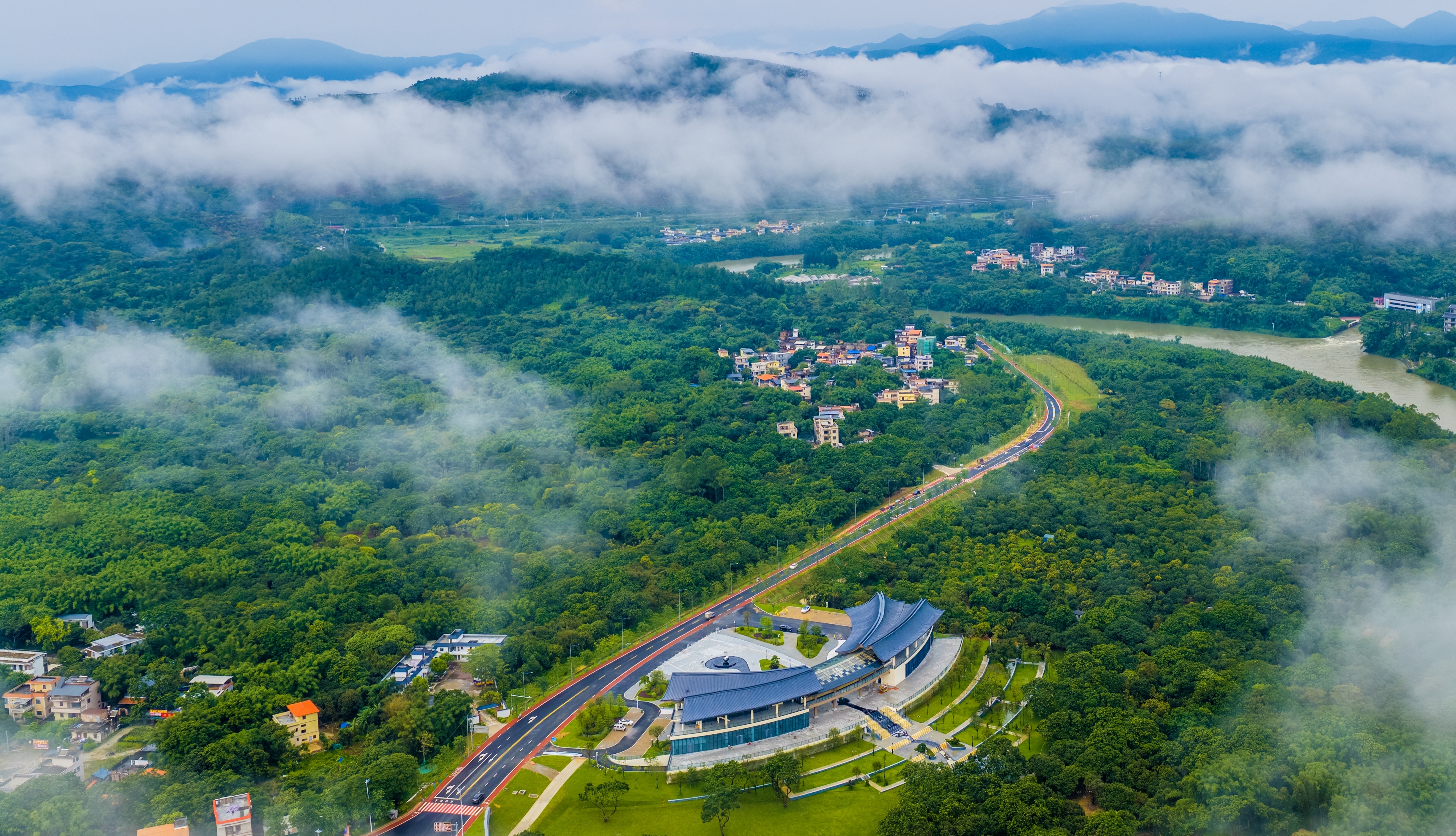 最美旅游公路（正果驛站）。