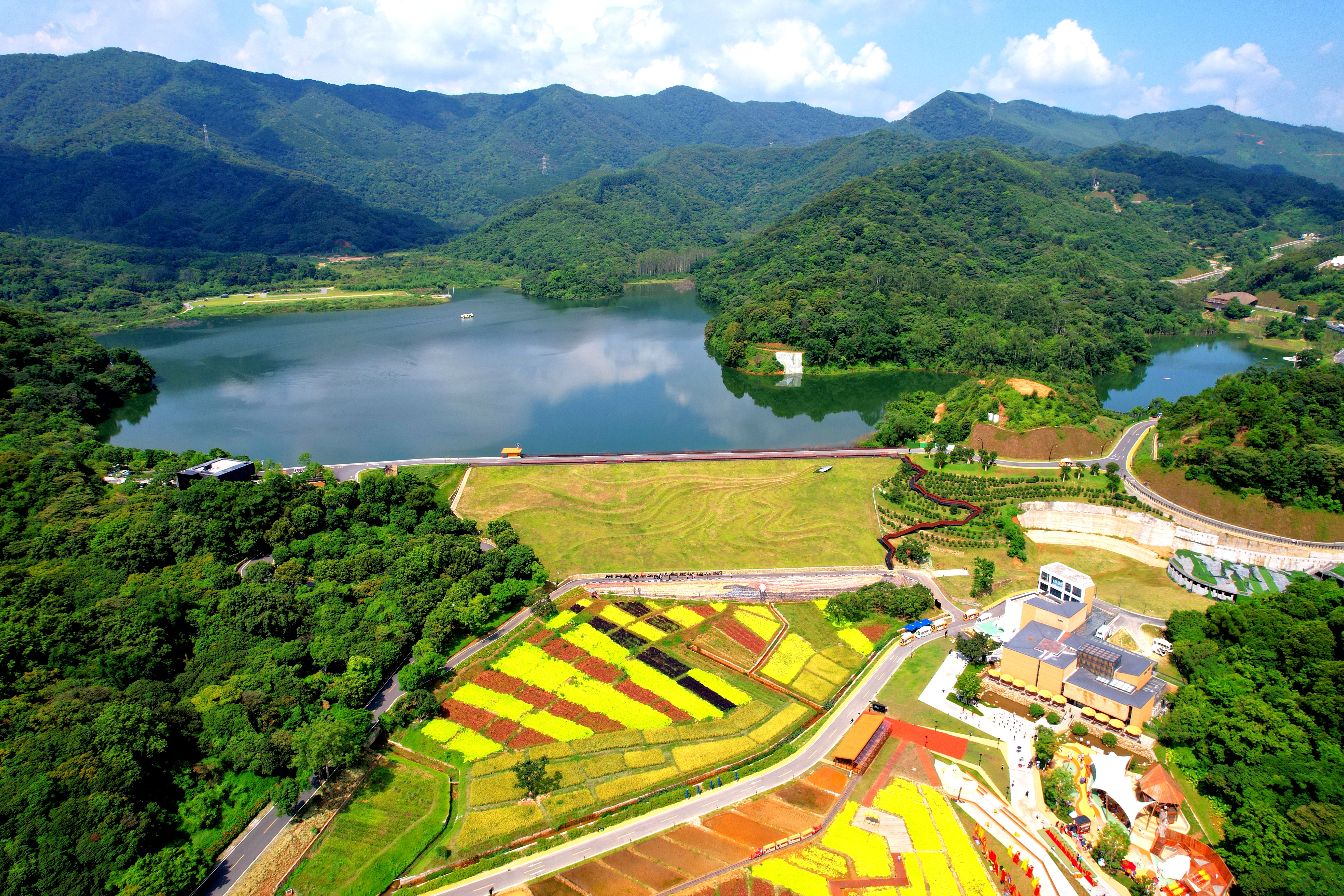 天人山水度假區。