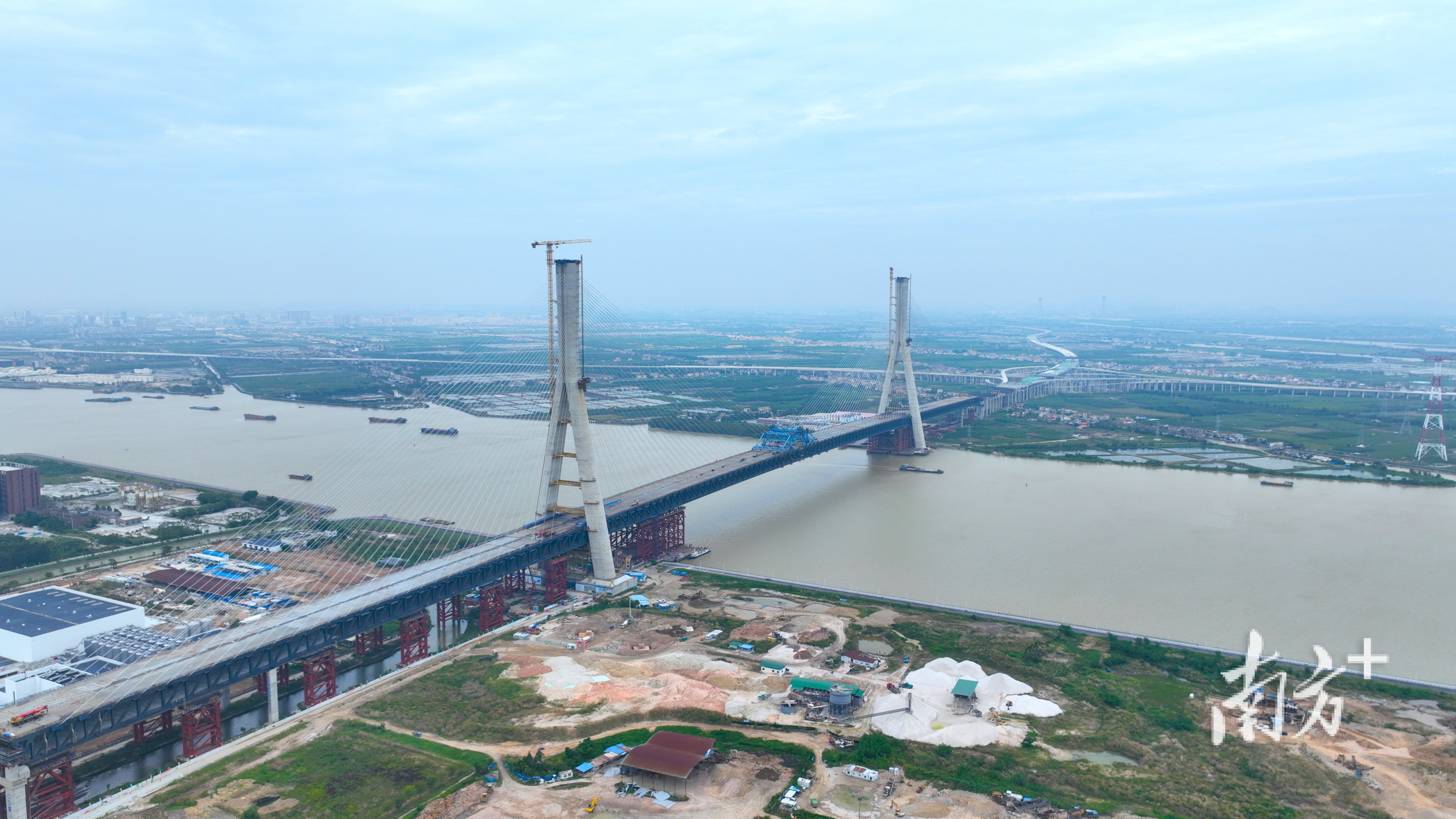 香山大橋10月31日合龍