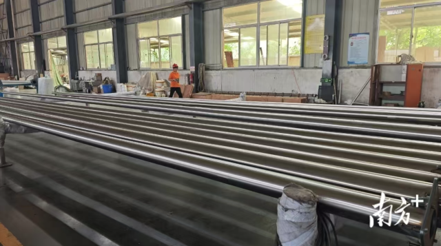  “佛山造”旗桿