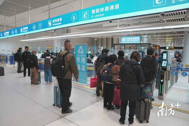 中山客運口岸為觀賽客流打造了高效順暢的跨境通道。 受訪者 供圖